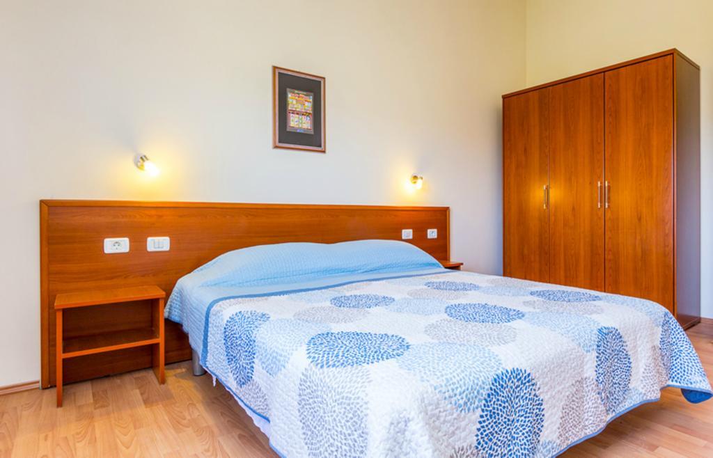Apartment Mirjana Pula Quarto foto